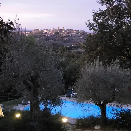 Cozy House In בית נופש מונטה סן סאבינו